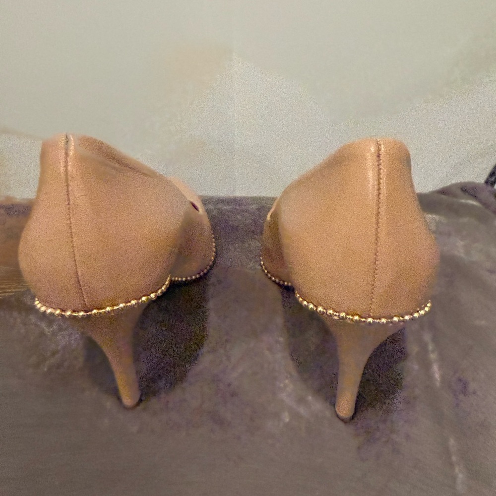 Coach Tan Parker Pumps - Picture 3 of 6